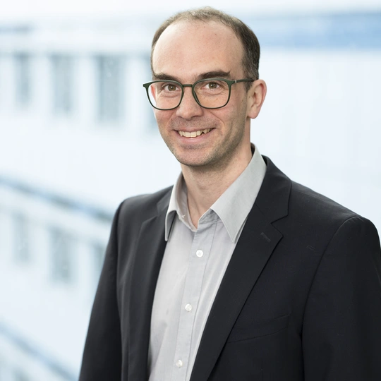 Dr. Thorsten Edelhäußer - Fraunhofer Institute for Integrated Circuits IIS
