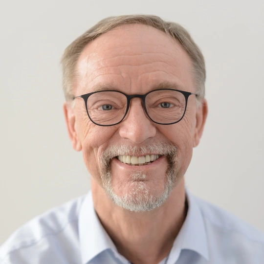 Dr. Josef Sedlmair - F&S BONDTEC Semiconductor GmbH